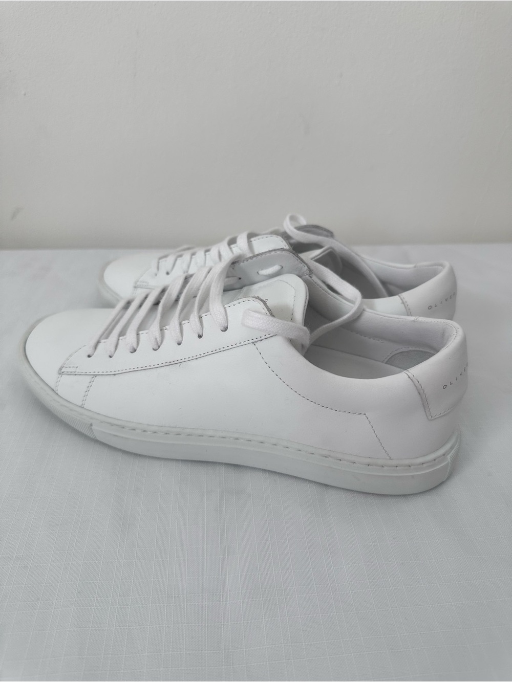 Oliver Cabell White Low-Top Leather Sneakers